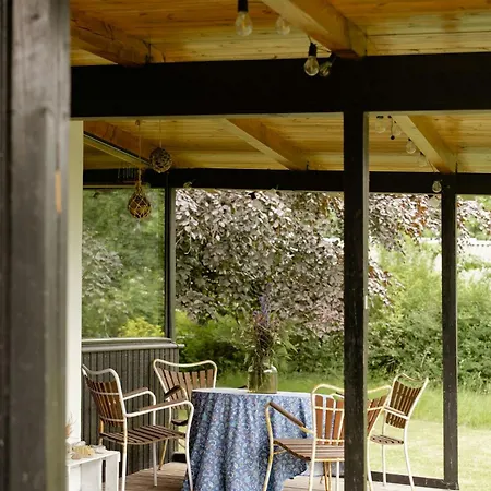 別荘 Unique House Surrounded By Willow Trees