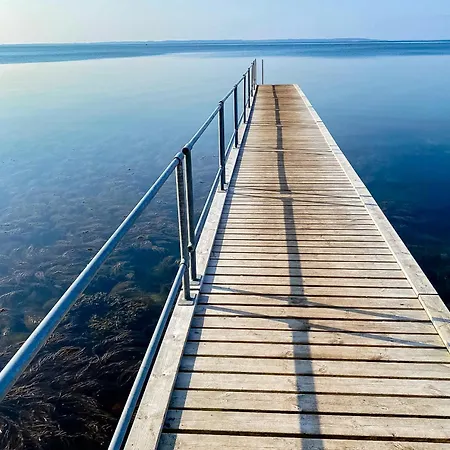 بيت للعطل Unique House Surrounded By Willow Trees *