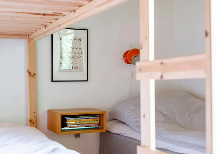 Hébergement de vacances Unique House Surrounded By Willow Trees