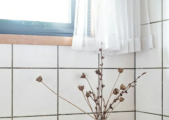 Hébergement de vacances Unique House Surrounded By Willow Trees Yderby